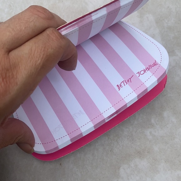 Betsey Johnson blanket and earring set - Picture 9 of 16